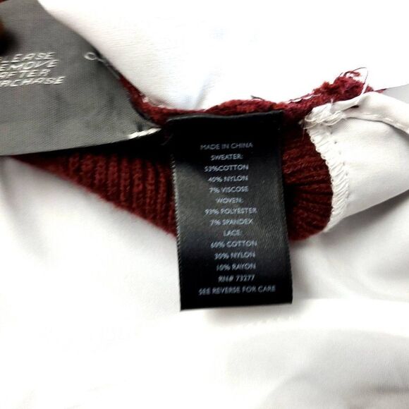 Simply Vera Red Floral Blouse Red Size PL‎ Scoop Neck Cotton White Undershirt - Picture 7 of 7